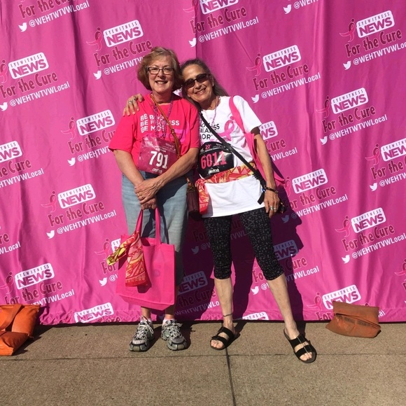 Meet your Posher, Liz - Picture 1 of 1